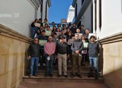 Repositorios nacionales de la Fundación Cultural BCB en Sucre mostraron su labor a universitarios de La Paz